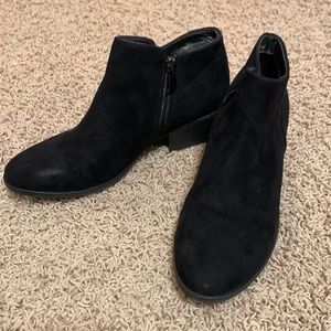 X/appeal suede Black booties